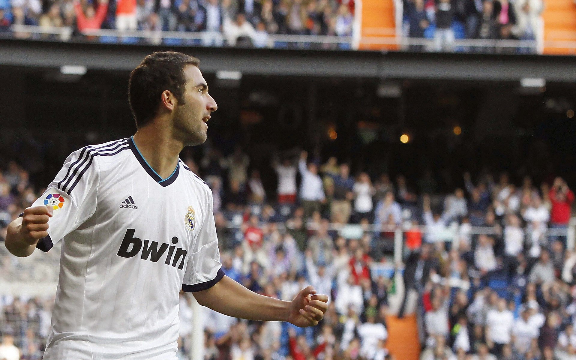 法国队全力冲刺赢得观众掌声，法国队集锦